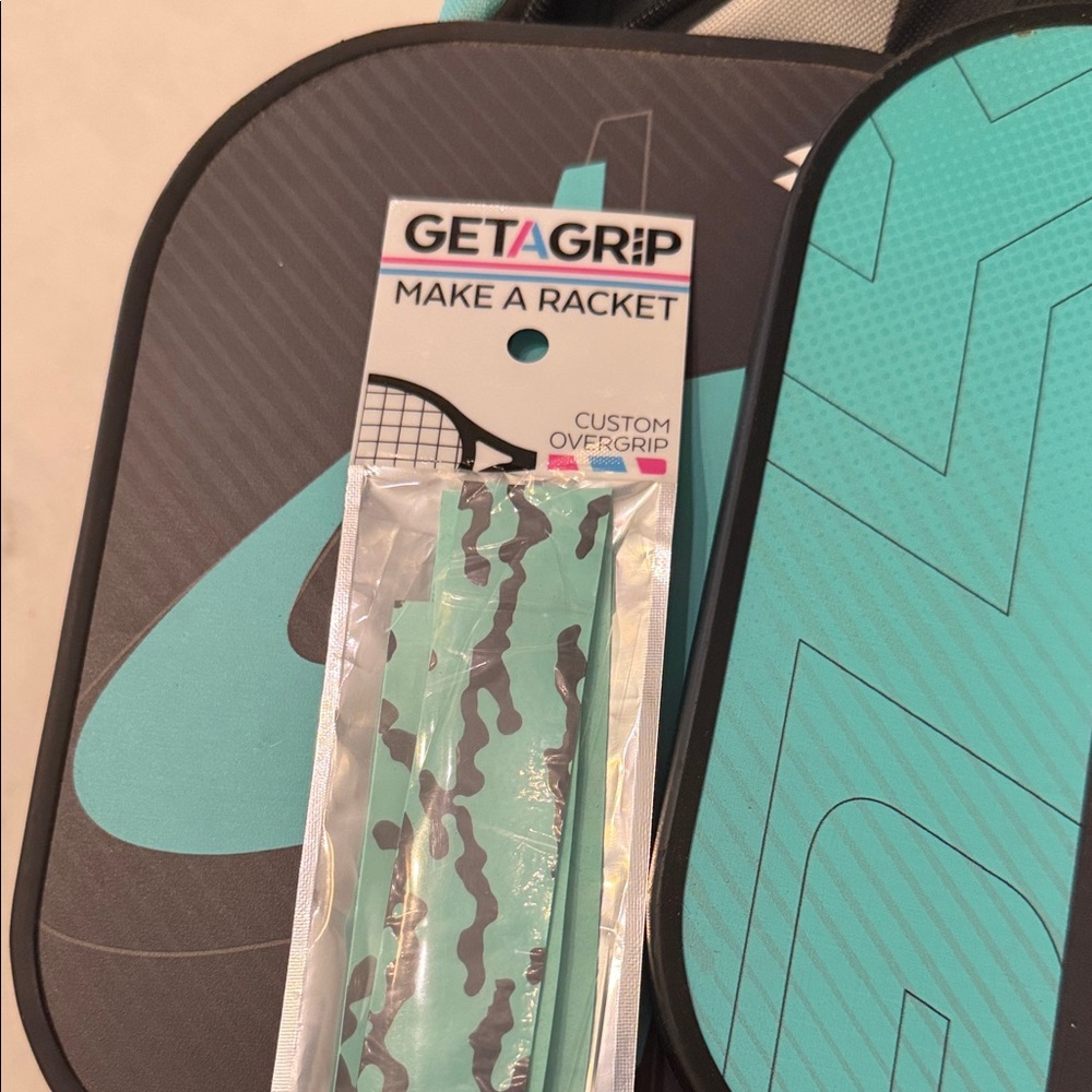 Selkirk Trickshot Pickleball Paddle Set - Black and Teal - Picture 2 of 3
